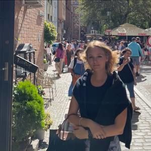 Meet your Posher, Amanda